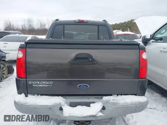 ✅ 2005 Ford Explorer Sport Trac XLS • VIN: 1FMZU67KX5UA71613 • Lot: 43821495. Listed on IAAI with 239,645 mi. Free auction sales archive from the USA and detailed vehicle history report at DreamBid. Image 16.