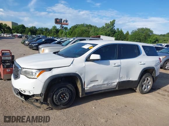 ✅ 2017 GMC Acadia SLE • VIN: 1GKKNKLA9HZ202633 • Lot: 42575278. Listed on IAAI with 207,071 mi. Free auction sales archive from the USA and detailed vehicle history report at DreamBid. Image 15.