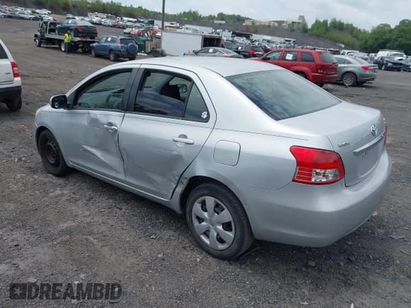 ✅ 2007 Toyota Yaris • VIN: JTDBT923571142070 • Лот: 42687128. Опубликован ранее на IAAI с пробегом 171 447 миль. Бесплатный доступ к архиву аукционных продаж из США и подробный отчёт об истории автомобиля на DreamBid. Изображение 3.