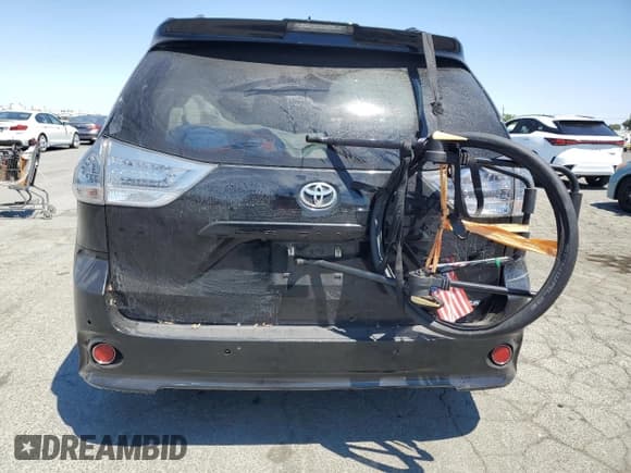✅ 2020 Toyota Sienna SE • VIN: 5TDXZ3DC0LS045936 • Lot: 65421045. Listed on Copart with 163,197 mi. Free auction sales archive from the USA and detailed vehicle history report at DreamBid. Image 6.