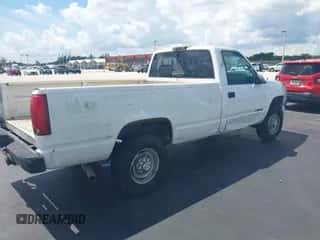 2000 Chevrolet Silverado 3500 с VIN 1GCGC34R5YR229796, выставлен на аукционе IAAI как лот 43239416 с пробегом 157 610 миль миль и . История ставок и продаж доступна на DreamBid. Изображение 4.