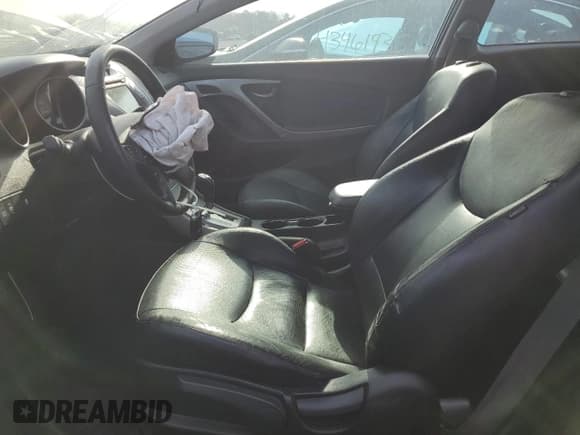 ✅ 2013 Hyundai Elantra SE • VIN: KMHDH6AE2DU011809 • Lot: 47988945. Wystawiony na Copart z przebiegiem 157 813 mil. Bezpłatny archiwum sprzedaży aukcyjnych z USA i szczegółowy raport historii pojazdu na DreamBid. Zdjęcie 7.