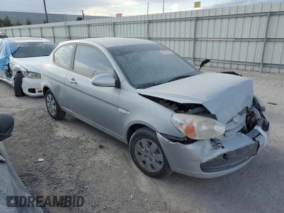 ✅ 2009 Hyundai Accent GS • VIN: KMHCM36C19U137602 • Лот: 61295965. Опубликован ранее на Copart с пробегом 64 272 миль. Бесплатный доступ к архиву аукционных продаж из США и подробный отчёт об истории автомобиля на DreamBid. Изображение 4.