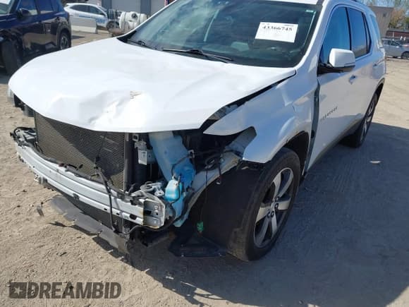 ✅ 2018 Chevrolet Traverse LT • VIN: 1GNEVHKW8JJ132062 • Lot: 43366745. Wystawiony na IAAI z przebiegiem 183 783 mil. Bezpłatny archiwum sprzedaży aukcyjnych z USA i szczegółowy raport historii pojazdu na DreamBid. Zdjęcie 18.