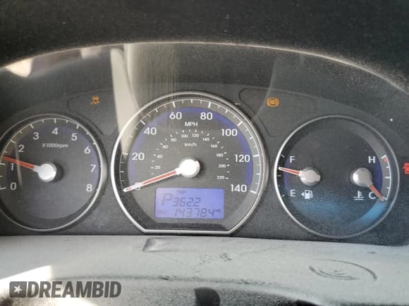 ✅ 2011 Hyundai Santa Fe SE • VIN: 5XYZH4AG8BG003096 • Lot: 74641394. Listed on Copart with 143,784 mi. Free auction sales archive from the USA and detailed vehicle history report at DreamBid. Image 9.