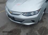 ✅ 2017 Chevrolet Volt LT • VIN: 1G1RC6S57HU191312 • Lot: 42242111. Wystawiony na IAAI z przebiegiem 80 080 mil. Bezpłatny archiwum sprzedaży aukcyjnych z USA i szczegółowy raport historii pojazdu na DreamBid. Zdjęcie 6.