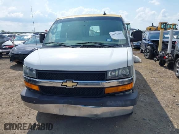 ✅ 2020 Chevrolet Express Cargo • VIN: 1GCWGAFG2L1182671 • Lot: 43111165. Listed on IAAI with 151,139 mi. Free auction sales archive from the USA and detailed vehicle history report at DreamBid. Image 12.