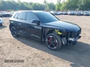 ✅ 2019 Audi SQ5 Premium Plus • VIN: WA1B4BFY8K2055447 • Лот: 42485651. Опубликован ранее на IAAI с пробегом 59 768 миль. Бесплатный доступ к архиву аукционных продаж из США и подробный отчёт об истории автомобиля на DreamBid. Изображение 1.