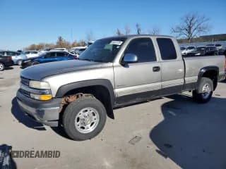 ✅ 2000 Chevrolet Silverado 2500 LS • VIN: 1GCGK29U9YE263693 • Лот: 91637375. Опубликован ранее на Copart с пробегом 126 115 миль. Бесплатный доступ к архиву аукционных продаж из США и подробный отчёт об истории автомобиля на DreamBid. Изображение 1.