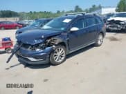 ✅ 2019 Volkswagen Golf S • VIN: 3VWM17AU7KM521044 • Lot: 42697054. Wystawiony na IAAI z przebiegiem 137 953 mil. Bezpłatny archiwum sprzedaży aukcyjnych z USA i szczegółowy raport historii pojazdu na DreamBid. Zdjęcie 2.
