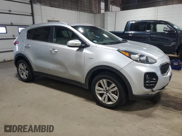 ✅ 2019 Kia Sportage LX • VIN: KNDPMCAC1K7564389 • Lot: 89656435. Wystawiony na Copart z przebiegiem 105 359 mil. Bezpłatny archiwum sprzedaży aukcyjnych z USA i szczegółowy raport historii pojazdu na DreamBid. Zdjęcie 4.