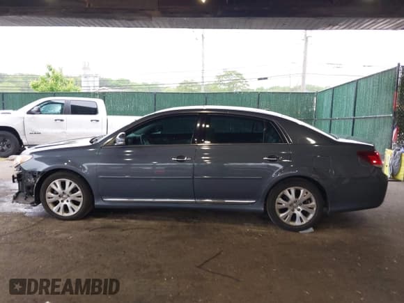 ✅ 2012 Toyota Avalon • VIN: 4T1BK3DB5CU457105 • Lot: 42375828. Listed on IAAI with 121,961 mi. Free auction sales archive from the USA and detailed vehicle history report at DreamBid. Image 14.