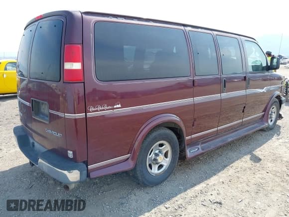 ✅ 2004 Chevrolet Express Passenger • VIN: 1GBFG15T441149305 • Lot: 43040447. Listed on IAAI with 169,635 mi. Free auction sales archive from the USA and detailed vehicle history report at DreamBid. Image 4.