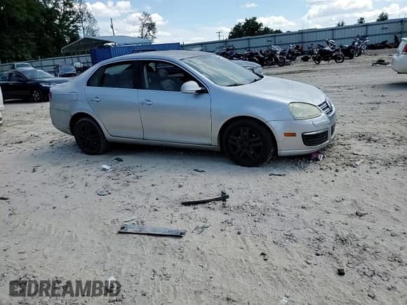 ✅ 2006 Volkswagen Jetta 2.5L • VIN: 3VWRF71K36M705232 • Лот: 70362695. Опубликован ранее на Copart с пробегом 182 398 миль. Бесплатный доступ к архиву аукционных продаж из США и подробный отчёт об истории автомобиля на DreamBid. Изображение 13.