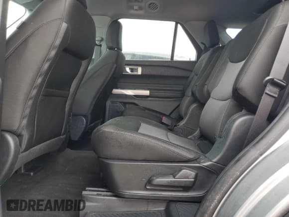 ✅ 2024 Ford Explorer XLT • VIN: 1FMSK7DHXRGA69368 • Lot: 49709375. Wystawiony na Copart z przebiegiem Nie podano. Bezpłatny archiwum sprzedaży aukcyjnych z USA i szczegółowy raport historii pojazdu na DreamBid. Zdjęcie 11.