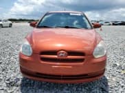 ✅ 2010 Hyundai Accent GS • VIN: KMHCM3AC6AU161518 • Лот: 64688275. Опубликован ранее на Copart с пробегом 145 044 миль. Бесплатный доступ к архиву аукционных продаж из США и подробный отчёт об истории автомобиля на DreamBid. Изображение 5.