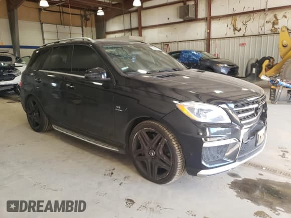 ✅ 2013 Mercedes-Benz M 63 AMG • VIN: 4JGDA7EB0DA214628 • Lot: 46523665. Wystawiony na Copart z przebiegiem 100 158 mil. Bezpłatny archiwum sprzedaży aukcyjnych z USA i szczegółowy raport historii pojazdu na DreamBid. Zdjęcie 4.