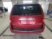 ✅ 2010 Chrysler Town & Country Touring Plus • VIN: 2A4RR8DX4AR449122 • Lot: 81642995. Wystawiony na Copart z przebiegiem 119 456 mil. Bezpłatny archiwum sprzedaży aukcyjnych z USA i szczegółowy raport historii pojazdu na DreamBid. Zdjęcie 6.
