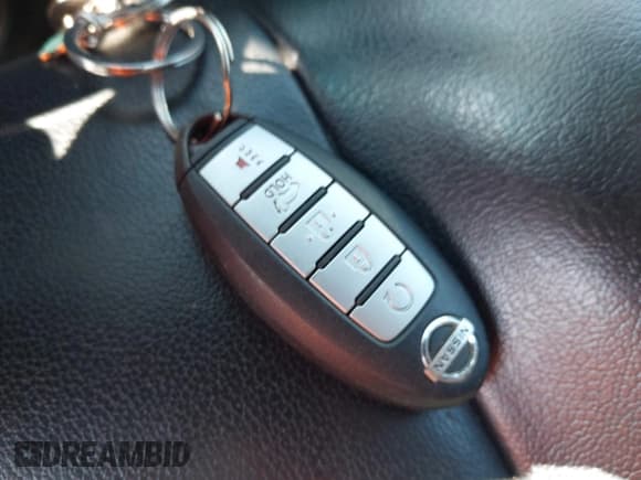 ✅ 2015 Nissan Pathfinder Platinum • VIN: 5N1AR2MMXFC615001 • Lot: 42810501. Listed on IAAI with 206,247 mi. Free auction sales archive from the USA and detailed vehicle history report at DreamBid. Image 11.