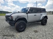 ✅ 2024 Ford Bronco Raptor • VIN: 1FMEE0RR8RLA03261 • Лот: 68745445. Опубликован ранее на Copart с пробегом 28 288 миль. Бесплатный доступ к архиву аукционных продаж из США и подробный отчёт об истории автомобиля на DreamBid. Изображение 1.