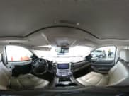 ✅ 2020 Chevrolet Suburban LT • VIN: 1GNSCHKC3LR181222 • Lot: 43047813. Wystawiony na IAAI z przebiegiem 103 318 mil. Bezpłatny archiwum sprzedaży aukcyjnych z USA i szczegółowy raport historii pojazdu na DreamBid. Zdjęcie 19.