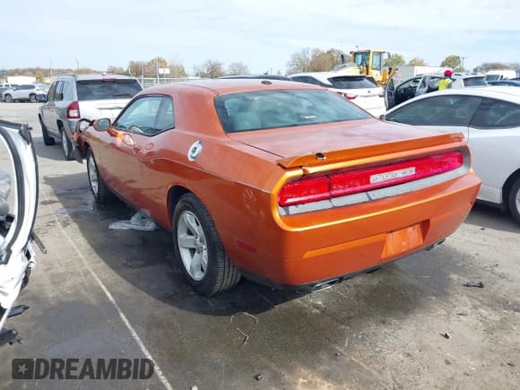 ✅ 2011 Dodge Challenger • VIN: 2B3CJ4DG3BH596522 • Lot: 43671597. Listed on IAAI with 87,073 mi. Free auction sales archive from the USA and detailed vehicle history report at DreamBid. Image 3.