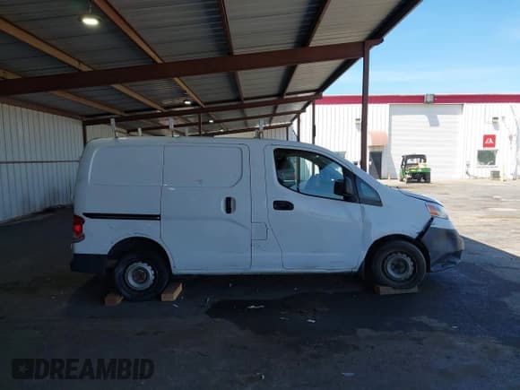 ✅ 2018 Nissan NV200 S • VIN: 3N6CM0KN0JK699437 • Lot: 42192309. Listed on IAAI with 140,280 mi. Free auction sales archive from the USA and detailed vehicle history report at DreamBid. Image 14.