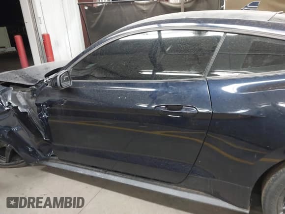 ✅ 2021 Ford Mustang EcoBoost • VIN: 1FA6P8TH0M5110017 • Lot: 41949095. Wystawiony na IAAI z przebiegiem 50 321 mil. Bezpłatny archiwum sprzedaży aukcyjnych z USA i szczegółowy raport historii pojazdu na DreamBid. Zdjęcie 14.