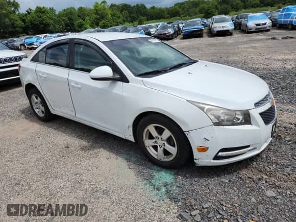 2012 Chevrolet Cruze 1FL z VIN 1G1PE5SC8C7101134, wystawiony jako Copart lot #61920485 z przebiegiem 129 788 mil mil oraz Czysty tytuł • Clean title. Historia ofert i sprzedaży dostępna na DreamBid. Obrazek 4.