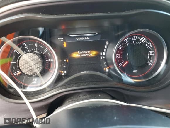 ✅ 2018 Dodge Challenger SXT Plus • VIN: 2C3CDZAG8JH311663 • Lot: 48885693. Wystawiony na Copart z przebiegiem 40 608 mil. Bezpłatny archiwum sprzedaży aukcyjnych z USA i szczegółowy raport historii pojazdu na DreamBid. Zdjęcie 9.