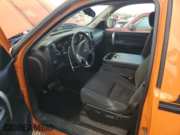 ✅ 2009 Chevrolet Silverado 1500 • VIN: 1GCEK24J09Z145093 • Лот: 82276314. Опубликован ранее на Copart с пробегом 157 096 миль. Бесплатный доступ к архиву аукционных продаж из США и подробный отчёт об истории автомобиля на DreamBid. Изображение 10.