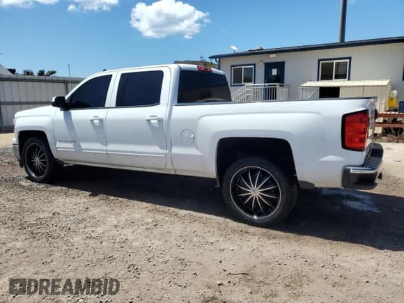 ✅ 2015 Chevrolet Silverado 1500 LT • VIN: 3GCPCREC4FG159573 • Lot: 52024845. Listed on Copart with 102,988 mi. Free auction sales archive from the USA and detailed vehicle history report at DreamBid. Image 2.