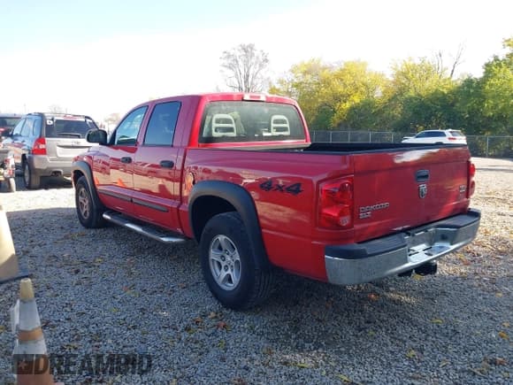 ✅ 2006 Dodge Dakota SLT • VIN: 1D7HW48N36S635547 • Лот: 43615055. Опубликован ранее на IAAI с пробегом 98 941 миль. Бесплатный доступ к архиву аукционных продаж из США и подробный отчёт об истории автомобиля на DreamBid. Изображение 3.