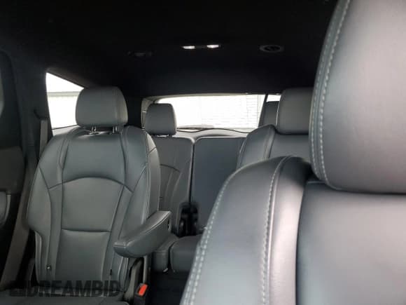 ✅ 2022 Buick Enclave Premium • VIN: 5GAEVBKW6NJ147270 • Lot: 91074265. Wystawiony na Copart z przebiegiem 129 720 mil. Bezpłatny archiwum sprzedaży aukcyjnych z USA i szczegółowy raport historii pojazdu na DreamBid. Zdjęcie 10.