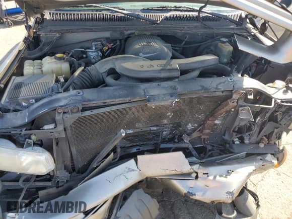 ✅ 2001 Chevrolet Suburban LS • VIN: 3GNFK16T31G244175 • Лот: 48522155. Опубликован ранее на Copart с пробегом 210 127 миль. Бесплатный доступ к архиву аукционных продаж из США и подробный отчёт об истории автомобиля на DreamBid. Изображение 12.