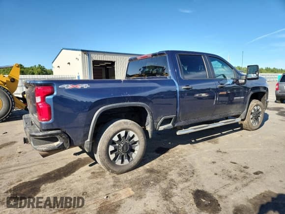 ✅ 2020 Chevrolet Silverado 2500HD Custom • VIN: 1GC4YME71LF309033 • Лот: 80060175. Опубликован ранее на Copart с пробегом 74 449 миль. Бесплатный доступ к архиву аукционных продаж из США и подробный отчёт об истории автомобиля на DreamBid. Изображение 3.