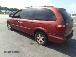 ✅ 2005 Dodge Caravan SXT • VIN: 2D4GP44LX5R482367 • Lot: 40888369. Wystawiony na IAAI z przebiegiem 91 520 mil. Bezpłatny archiwum sprzedaży aukcyjnych z USA i szczegółowy raport historii pojazdu na DreamBid. Zdjęcie 6.