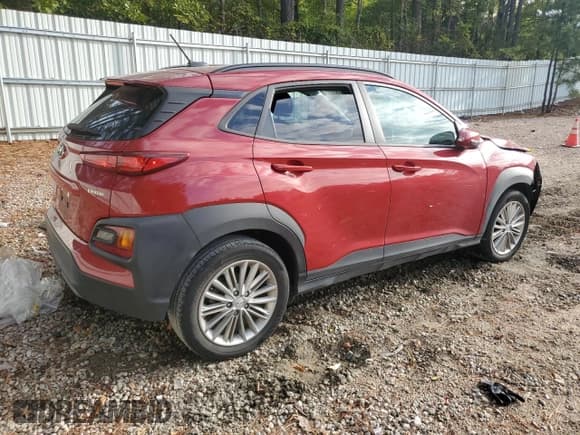 ✅ 2021 Hyundai Kona SEL • VIN: KM8K22AA1MU689935 • Лот: 69758603. Опубликован ранее на Copart с пробегом 28 940 миль. Бесплатный доступ к архиву аукционных продаж из США и подробный отчёт об истории автомобиля на DreamBid. Изображение 3.