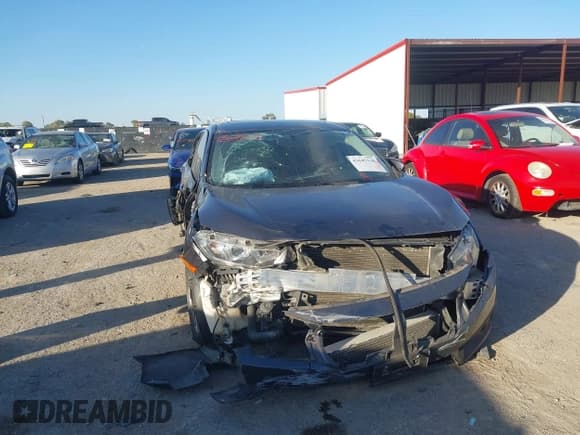 ✅ 2018 Honda Civic EX-T • VIN: JHMFC1F37JX038034 • Lot: 43645118. Listed on IAAI with 144,999 mi. Free auction sales archive from the USA and detailed vehicle history report at DreamBid. Image 6.