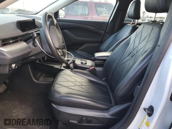 ✅ 2022 Ford Mustang Mach-E California Route 1 • VIN: 3FMTK2R7XNMA43358 • Lot: 72098435. Listed on Copart with 38,901 mi. Free auction sales archive from the USA and detailed vehicle history report at DreamBid. Image 7.