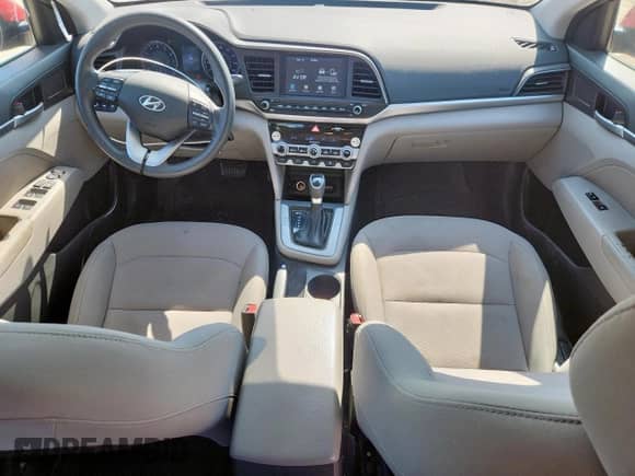 ✅ 2020 Hyundai Elantra SEL • VIN: 5NPD84LF5LH521353 • Лот: 80172935. Размещён на Copart с пробегом 84 760 миль миль. Получите бесплатный доступ к архиву аукционных продаж из США и посмотрите подробный отчёт об истории автомобиля на DreamBid. Изображение 8.