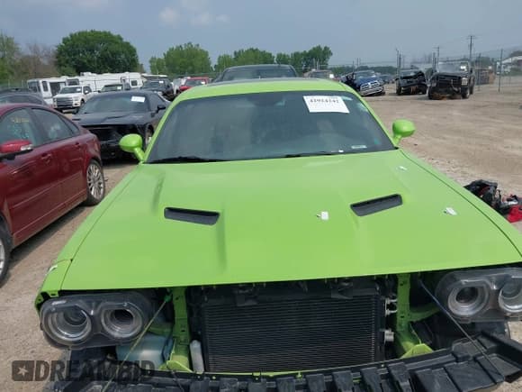 ✅ 2015 Dodge Challenger R/T Plus • VIN: 2C3CDZBT1FH703273 • Lot: 42924242. Wystawiony na IAAI z przebiegiem 130 088 mil. Bezpłatny archiwum sprzedaży aukcyjnych z USA i szczegółowy raport historii pojazdu na DreamBid. Zdjęcie 2.