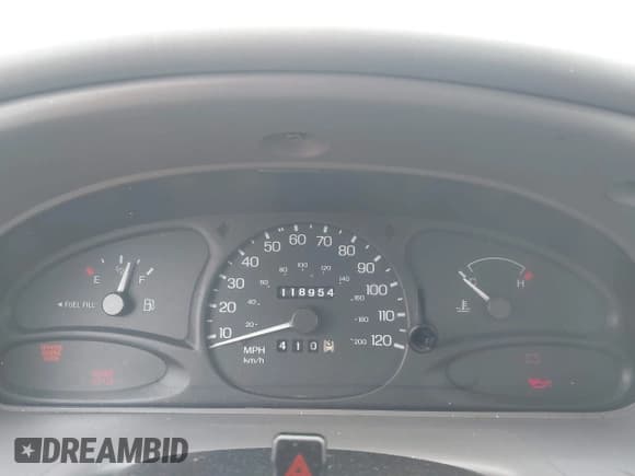 ✅ 2001 Ford Escort Fleet • VIN: 3FAFP13P61R155907 • Lot: 43598300. Wystawiony na IAAI z przebiegiem 118 954 mil. Bezpłatny archiwum sprzedaży aukcyjnych z USA i szczegółowy raport historii pojazdu na DreamBid. Zdjęcie 7.