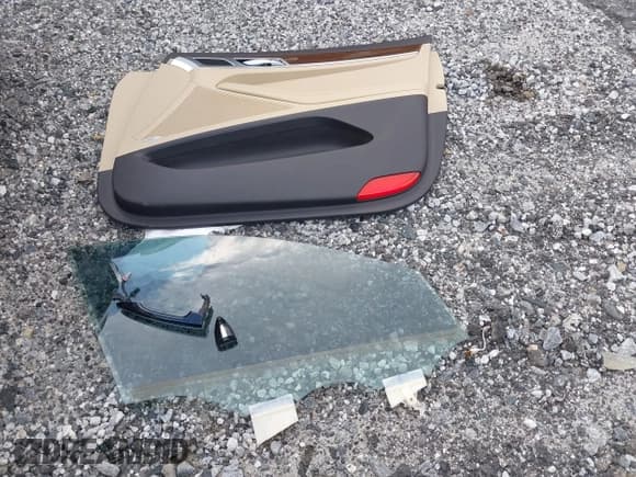 ✅ 2017 Genesis G80 3.8L • VIN: KMHGN4JE5HU188676 • Лот: 43003754. Опубликован ранее на IAAI с пробегом 70 997 миль. Бесплатный доступ к архиву аукционных продаж из США и подробный отчёт об истории автомобиля на DreamBid. Изображение 18.