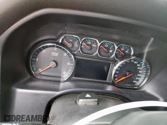 ✅ 2015 Chevrolet Silverado 2500HD LT • VIN: 1GC1CVEG8FF561227 • Lot: 64398545. Wystawiony na Copart z przebiegiem Nie podano. Bezpłatny archiwum sprzedaży aukcyjnych z USA i szczegółowy raport historii pojazdu na DreamBid. Zdjęcie 9.