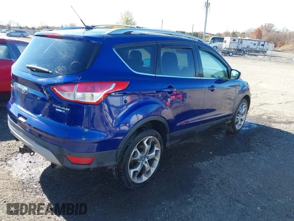✅ 2013 Ford Escape Titanium • VIN: 1FMCU9J96DUC20580 • Лот: 43564933. Опубликован ранее на IAAI с пробегом 229 548 миль. Бесплатный доступ к архиву аукционных продаж из США и подробный отчёт об истории автомобиля на DreamBid. Изображение 4.