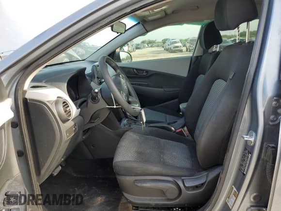 2020 Hyundai Kona SE с VIN KM8K12AA4LU401634, выставлен на аукционе Copart как лот 50210943 с пробегом 20 549 миль миль и . История ставок и продаж доступна на DreamBid. Изображение 7.