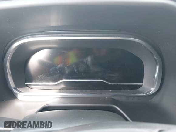 2023 Chevrolet Tahoe RST z VIN 1GNSKRKD7PR506168, wystawiony jako IAAI lot #42833878 z przebiegiem Nie podano mil oraz . Historia ofert i sprzedaży dostępna na DreamBid. Obrazek 14.