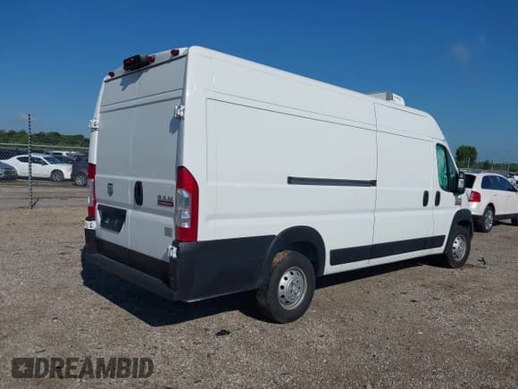 ✅ 2022 Ram ProMaster Cargo • VIN: 3C6MRVJG0NE137266 • Lot: 43007768. Wystawiony na IAAI z przebiegiem 111 178 mil. Bezpłatny archiwum sprzedaży aukcyjnych z USA i szczegółowy raport historii pojazdu na DreamBid. Zdjęcie 4.