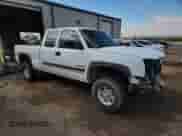 2004 Chevrolet Silverado 2500HD LS с VIN 1GCHK29U24E395189, выставлен на аукционе Copart как лот 85279365 с пробегом 220 485 миль миль и Списание • Salvage title. История ставок и продаж доступна на DreamBid. Изображение 4.